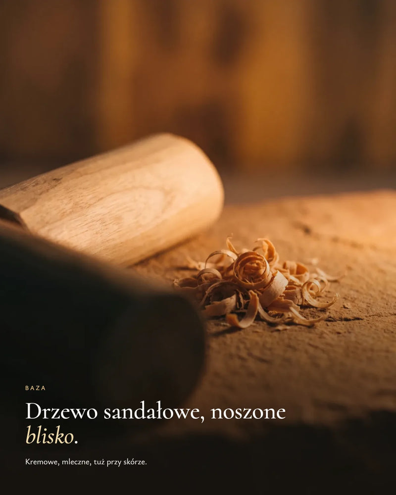 Baza: kremowe indyjskie drzewo sandałowe